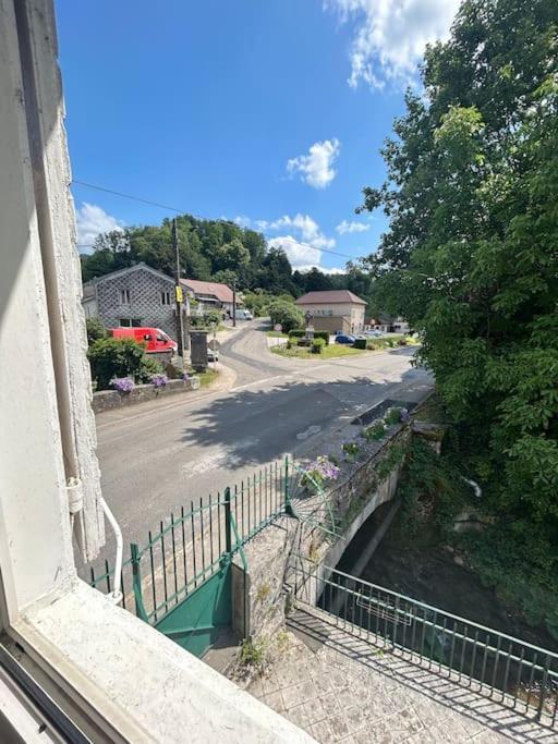 Au Bord De La Furieuse, Proche De La Grande Saline Et Des Thermes De サラン・レ・バン エクステリア 写真